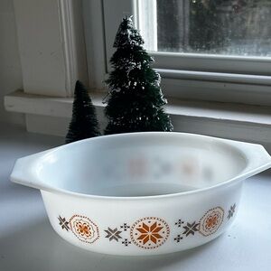 Pyrex White and Orange Patterned Baking Dish